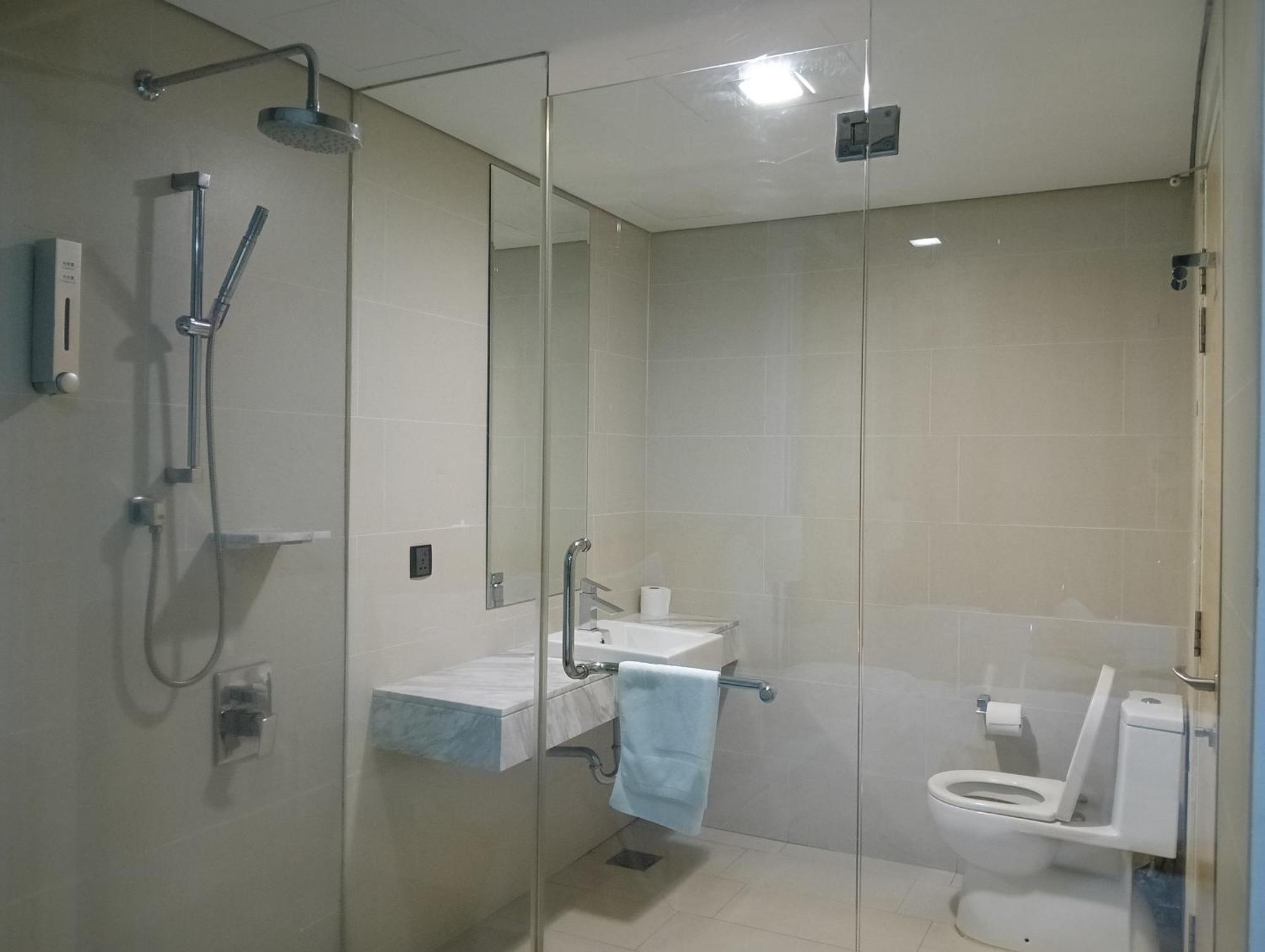 The Straits Suites By Ciconia Malacca Exterior photo